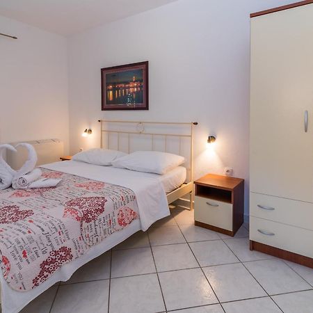 Apartments Irena Krk Krk Town Δωμάτιο φωτογραφία