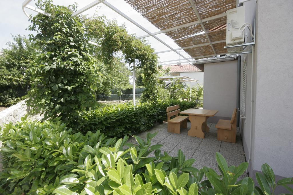 Apartments Irena Krk Krk Town Εξωτερικό φωτογραφία
