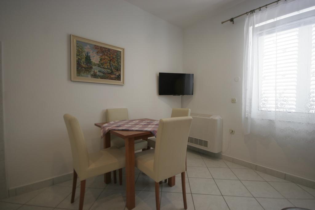 Apartments Irena Krk Krk Town Εξωτερικό φωτογραφία